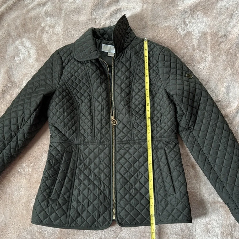 MICHAEL KORS QUILTED PUFFER JACKET Green WITH GOLD DETAILS SIZE S